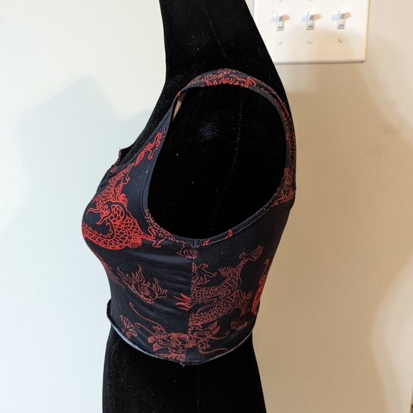 Crop Tank with Dragon Print, XS, SHEIN - Picture 3 of 4